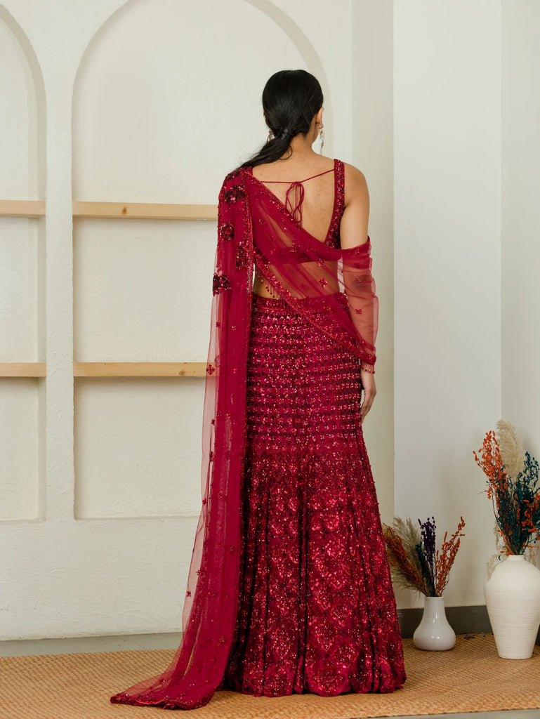 indian clothes uk, india clothing, indian outfit women, indian clothes online uk, dress indian, indian dresses uk, indian lehengas, gown india, traditional indian dresses, dresses for wedding wear, dresses for cocktail, wedding outfits indian, anarkali, evening dresses for party, bridal asian outfit, Lehenga, Lehnga, Shoulder veil dress, Indian partywear, Ethnic fashion, Bollywood outfit, Red Embroidered Lehenga, Red Cape Set, Red Lehenga Set