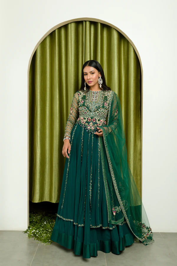 indian clothes uk, india clothing, indian outfit women, indian clothes online uk, dress indian, indian dresses uk, indian lehengas, gown india, traditional indian dresses, dresses for wedding wear, dresses for cocktail, wedding outfits indian, anarkali, evening dresses for party, bridal asian outfit, Lehenga, Lehnga, Shoulder veil dress, Indian partywear, Ethnic fashion, Bollywood outfit, Green Anarkali Jacket, Green Skirt Set