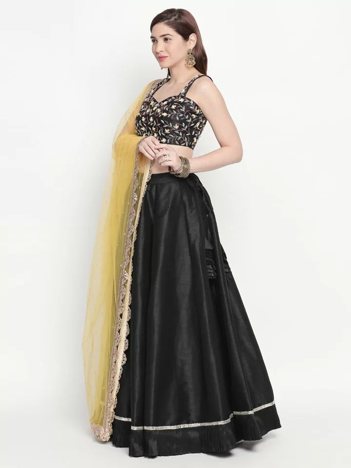 indian clothes uk, india clothing, indian outfit women, indian clothes online uk, dress indian, indian dresses uk, indian lehengas, gown india, traditional indian dresses, dresses for wedding wear, dresses for cocktail, wedding outfits indian, anarkali, evening dresses for party, bridal asian outfit, Lehenga, Lehnga, Shoulder veil dress, Indian partywear, Ethnic fashion, Bollywood outfit